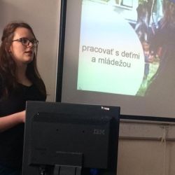 vysokoskolaci ako dobrovolnici